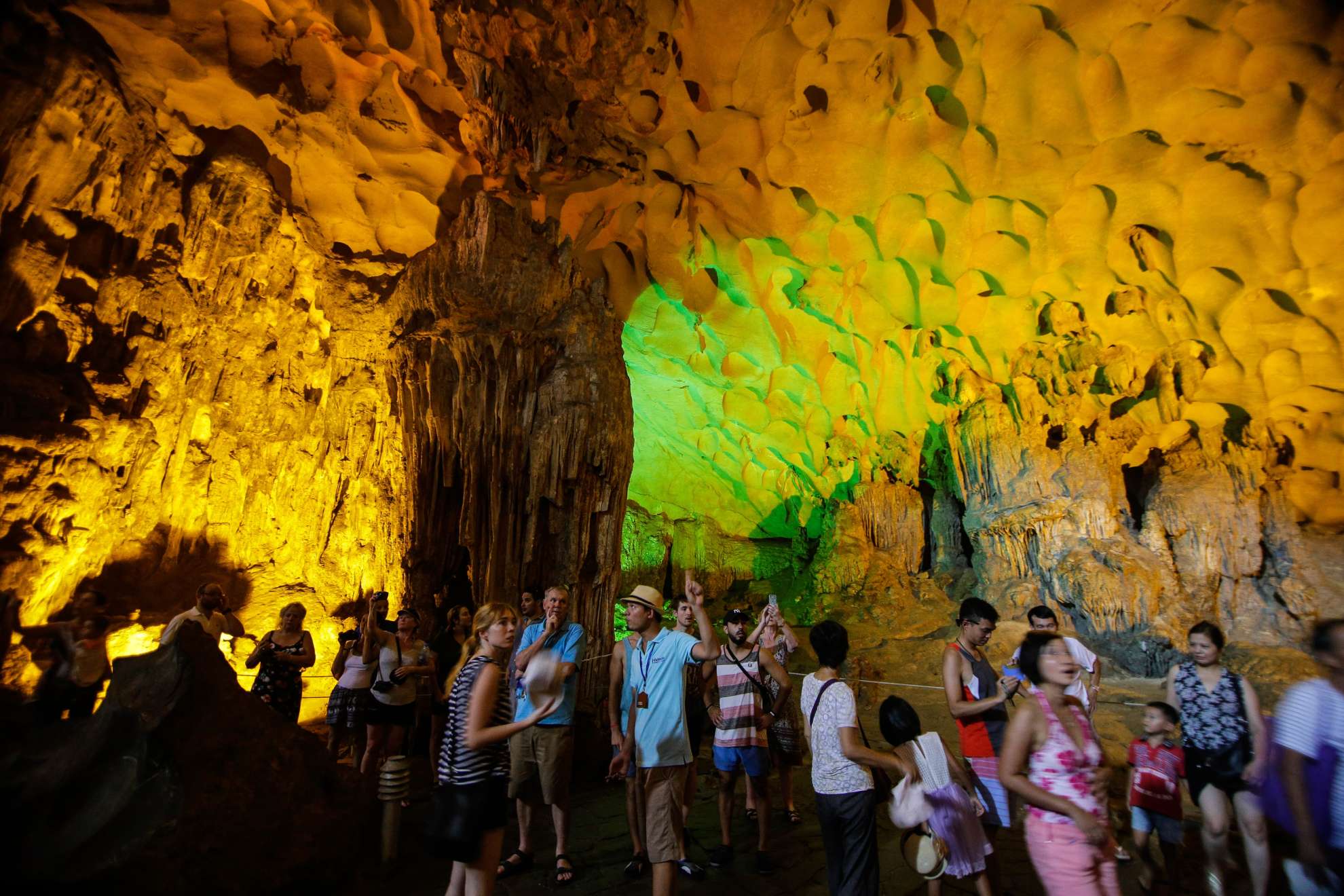 2015年度公司旅遊 - 越南下龍灣